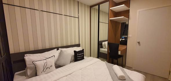 bedroom of Elio Sathorn-Wutthakat