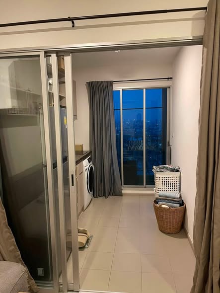 bedroom and room interior of Elio Sathorn-Wutthakat