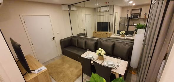 living room of Elio Sathorn-Wutthakat