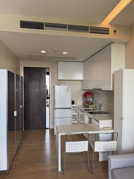 kitchen of Equinox Phahol Vibha