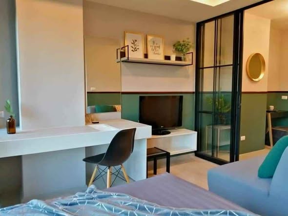 living room and bedroom of Escent Ville