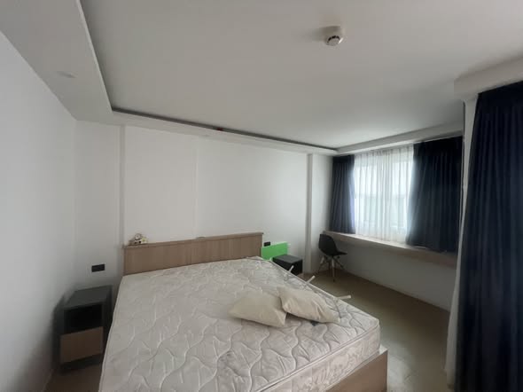 bedroom of Estanan Condo Pattaya