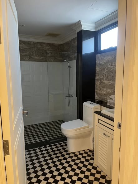 bathroom of Fifty-Fifth Tower
