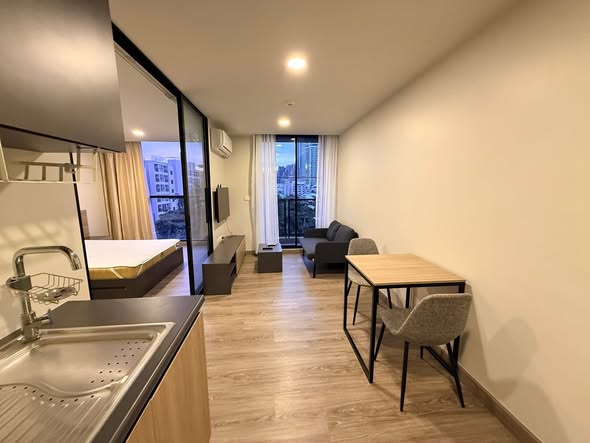 FLEXI Sathon-Charoen Nakhon