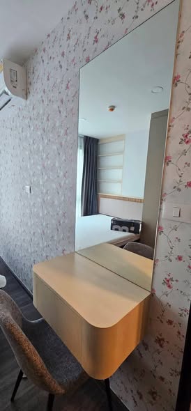 room interior and bathroom of FLEXI Sathon-Charoen Nakhon