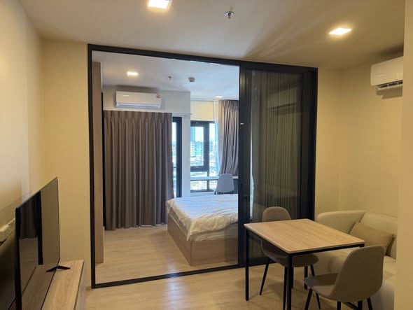 bedroom and room interior of FLO by Sansiri