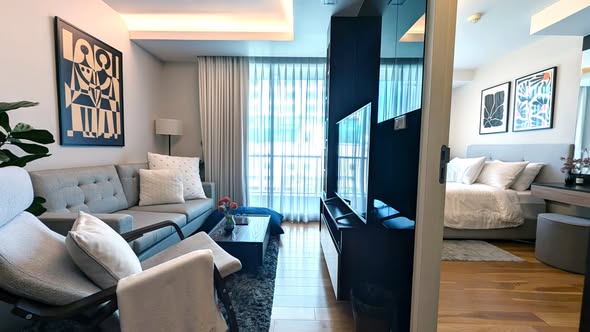 living room and bedroom of Focus Ploenchit