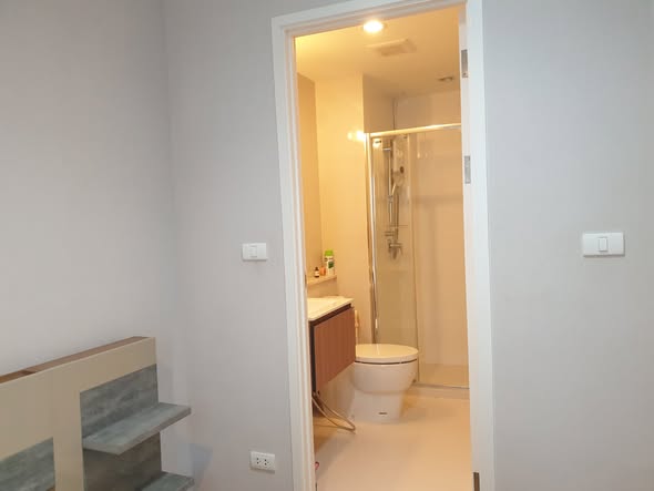 bathroom of Fuse Chan Sathorn