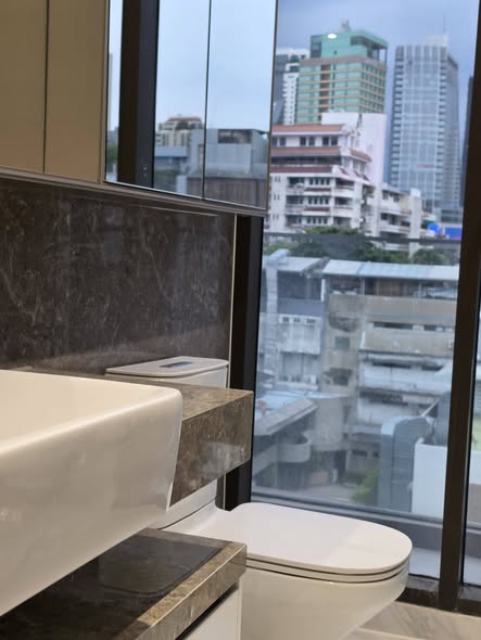 bathroom of Fynn Asoke