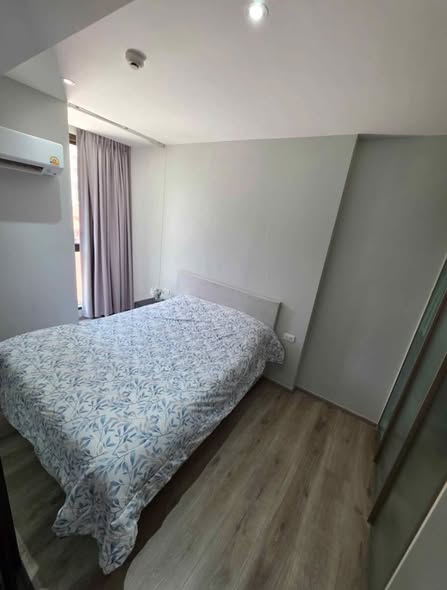 bedroom of Fynn Asoke