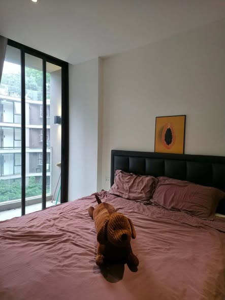 bedroom of Fynn Asoke
