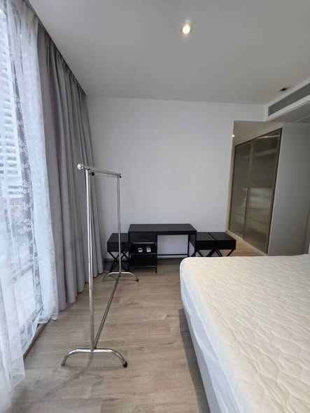 bedroom of Fynn Asoke