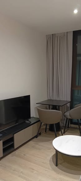 living room of Fynn Asoke