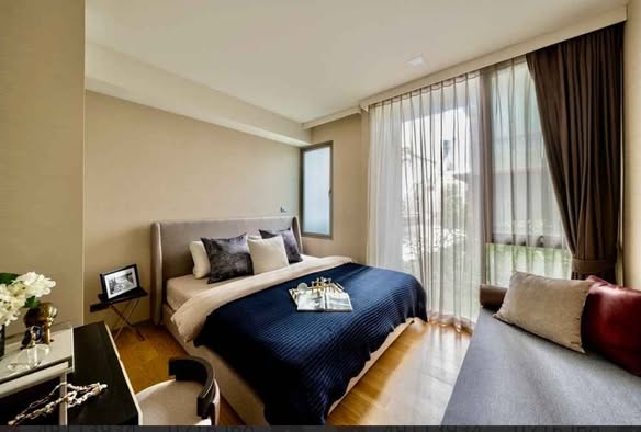 living room and bedroom of Fynn Sukhumvit 31
