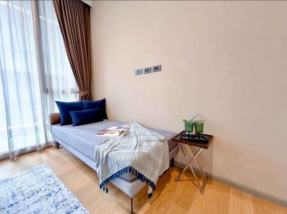 living room and bedroom of Fynn Sukhumvit 31