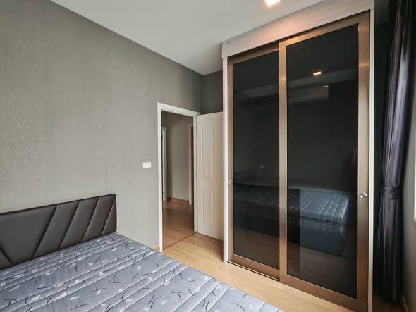 bedroom and room interior of Golden Neo Bangna-Kingkaew