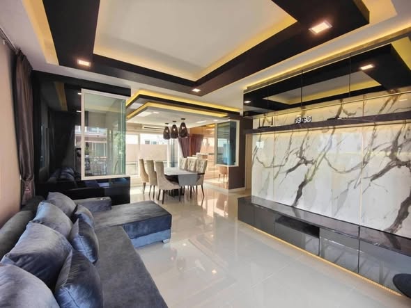living room of Golden Neo Bangna-Kingkaew