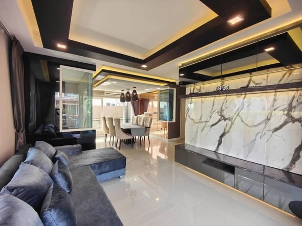 living room of Golden Neo Bangna-Kingkaew