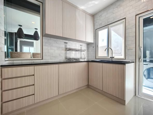 room interior and kitchen of Golden Neo Bangna-Kingkaew