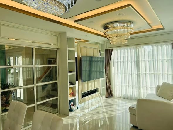 bedroom of Golden Neo Sathorn Village