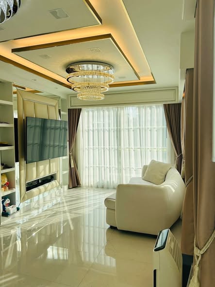 Golden Neo Sathorn Village