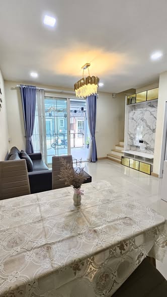 room interior of Golden Neo, Sukhumvit LaSalle