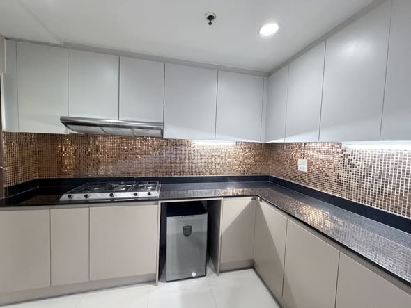 bathroom and kitchen of G.P.GRANDE TOWER
