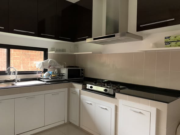 kitchen of Grand Bangkok Boulevard Ratchada-Ramintra 2