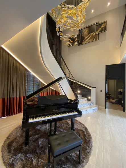 Grand Bangkok Boulevard Sukhumvit – Srinakarin
