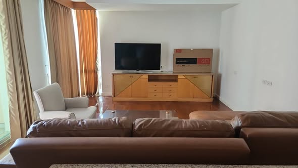 living room and bedroom of Grand Langsuan Condominium