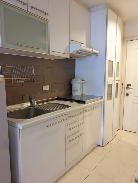 kitchen of Grand Park View Asok