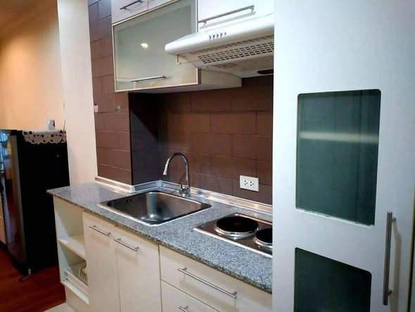 kitchen of Grand Park View Asok