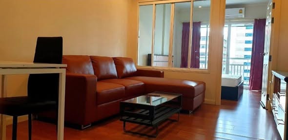 living room of Grand Park View Asok