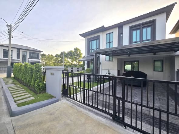 Grande Pleno Sukhumvit-Bangna