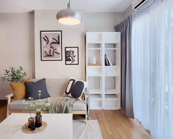 living room of Grene Condo Suthisarn ( กรีเน่ คอนโด สุทธิสาร )