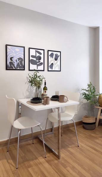 living room and room interior of Grene Condo Suthisarn ( กรีเน่ คอนโด สุทธิสาร )