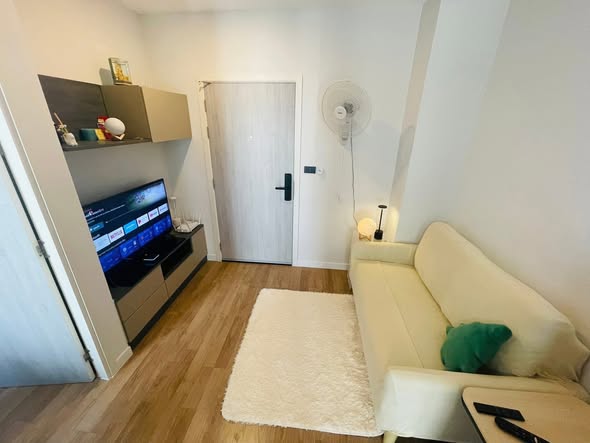 living room and bedroom and room interior of Groove Ratchada-Rama 9