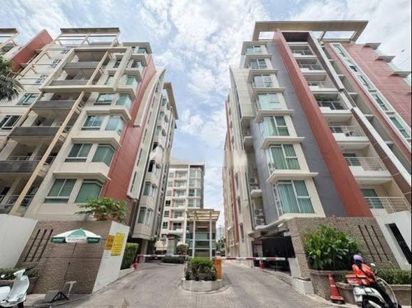 Groove Scape Ladprao-Sutthisan (กรูฟ สเคป ลาดพร้าว – สุทธิสาร)