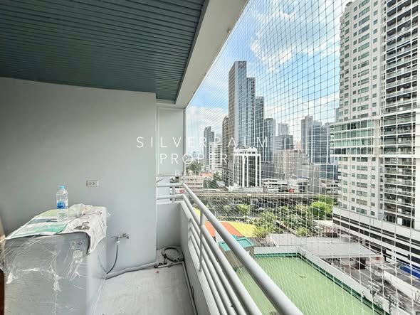 H Sukhumvit 43 Condominium