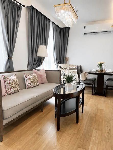 living room and bedroom of H Sukhumvit 43 Condominium