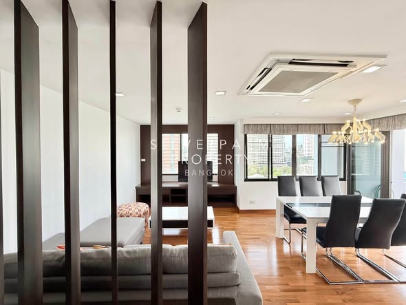 living room and room interior of H Sukhumvit 43 Condominium