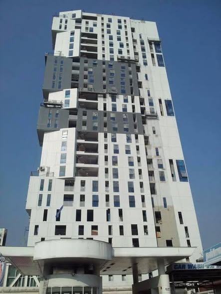 Haus 23 Condo