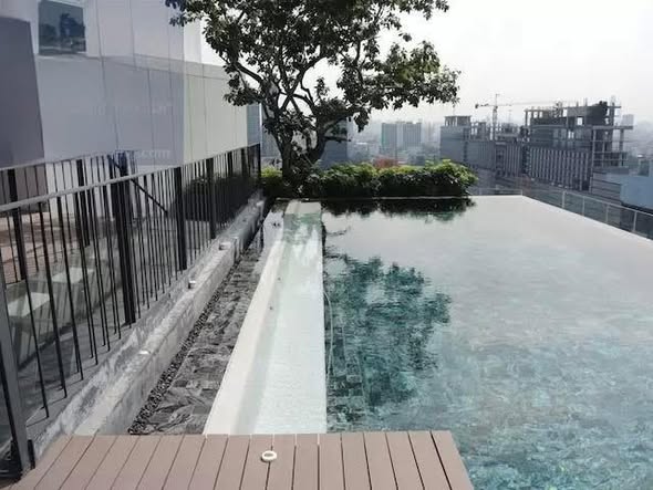 pool of Haus 23 Condo