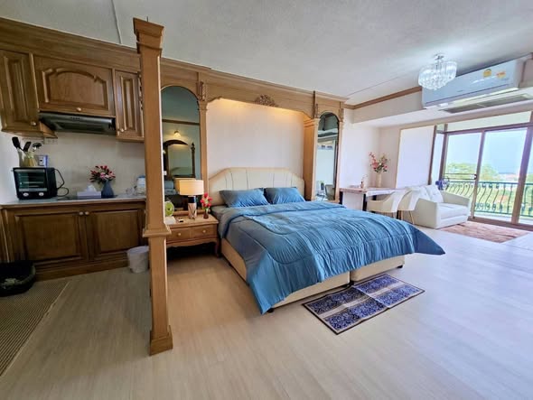 bedroom of Hillside Condo 4