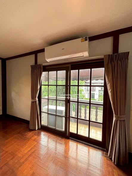 room interior of Home Place The Park (Ring Road – Rama 9).
