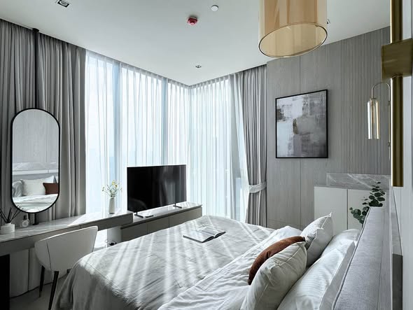 bedroom of HYDE Heritage Thonglor, Sukhumvit 59 main road