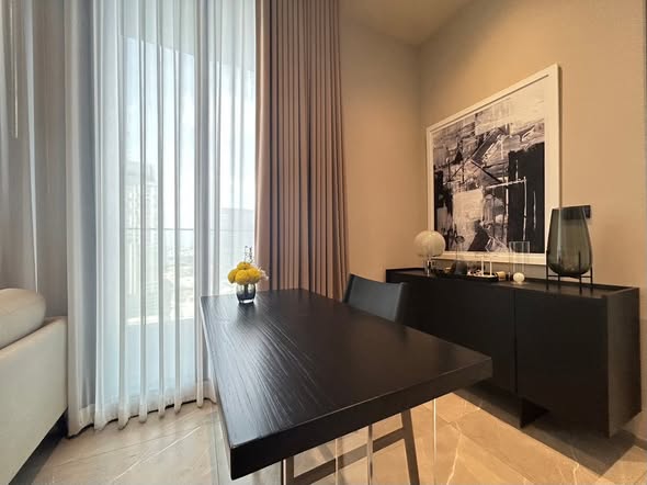 bedroom of HYDE Heritage Thonglor, Sukhumvit 59 main road