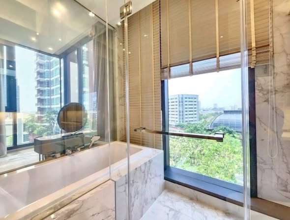 HYDE Heritage Thonglor, Sukhumvit 59 main road