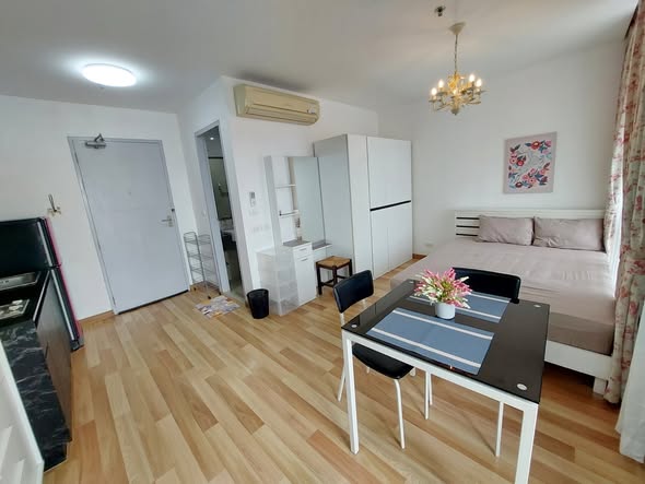 bedroom of Ideo BluCove Sukhumvit
