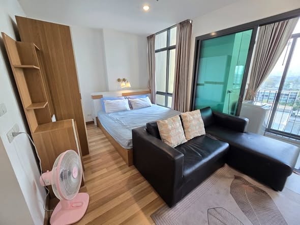 bedroom of Ideo BluCove Sukhumvit